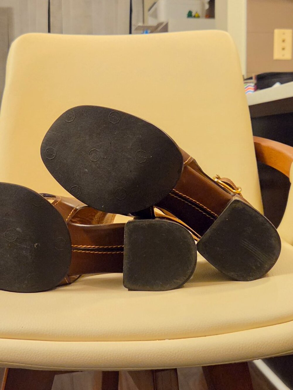 brown leather Chloé Gaile sandals - Picture 9 of 17